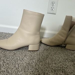 Anne Taylor cream colored booties
